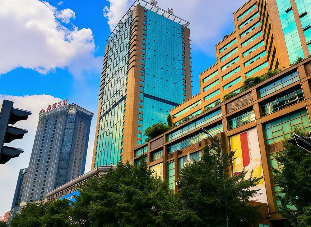 冠城广场外立面图